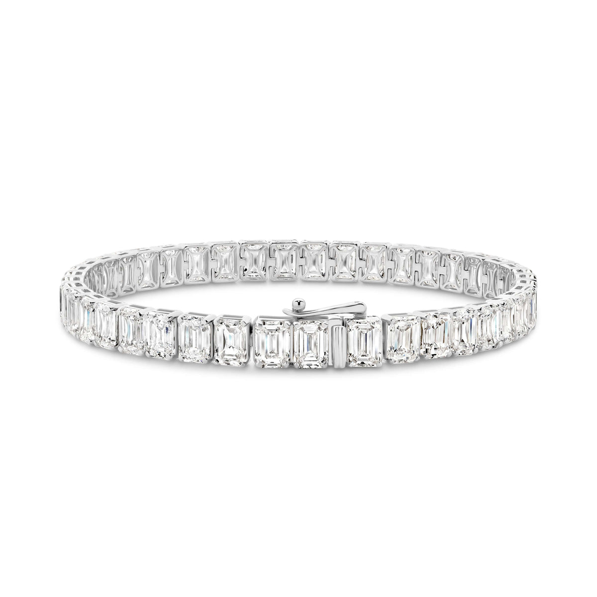 Emerald Tennis Bracelet 21ct Lab Diamond in 9ct white gold featuring F/VS lab diamonds.