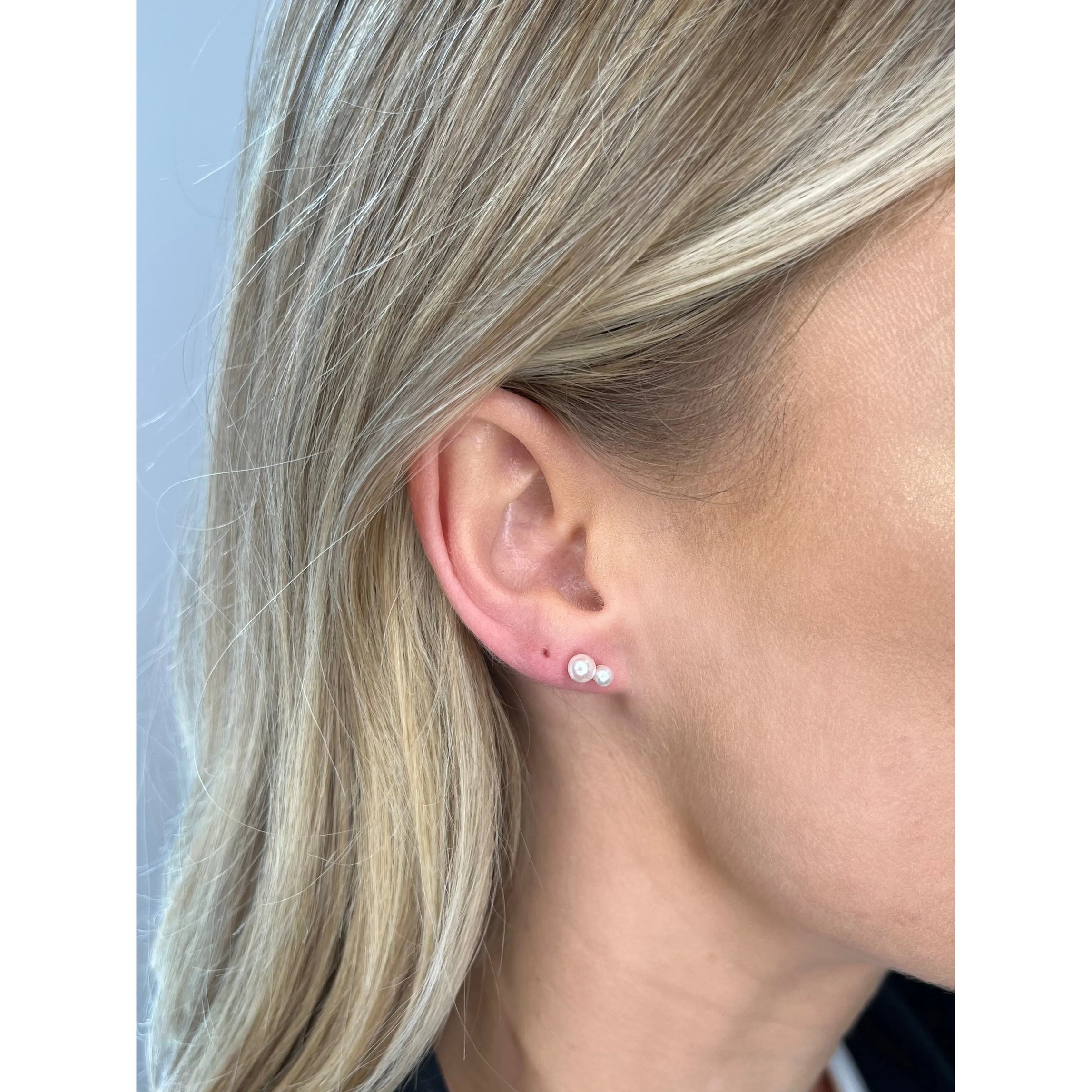 Double 2025 pearl studs