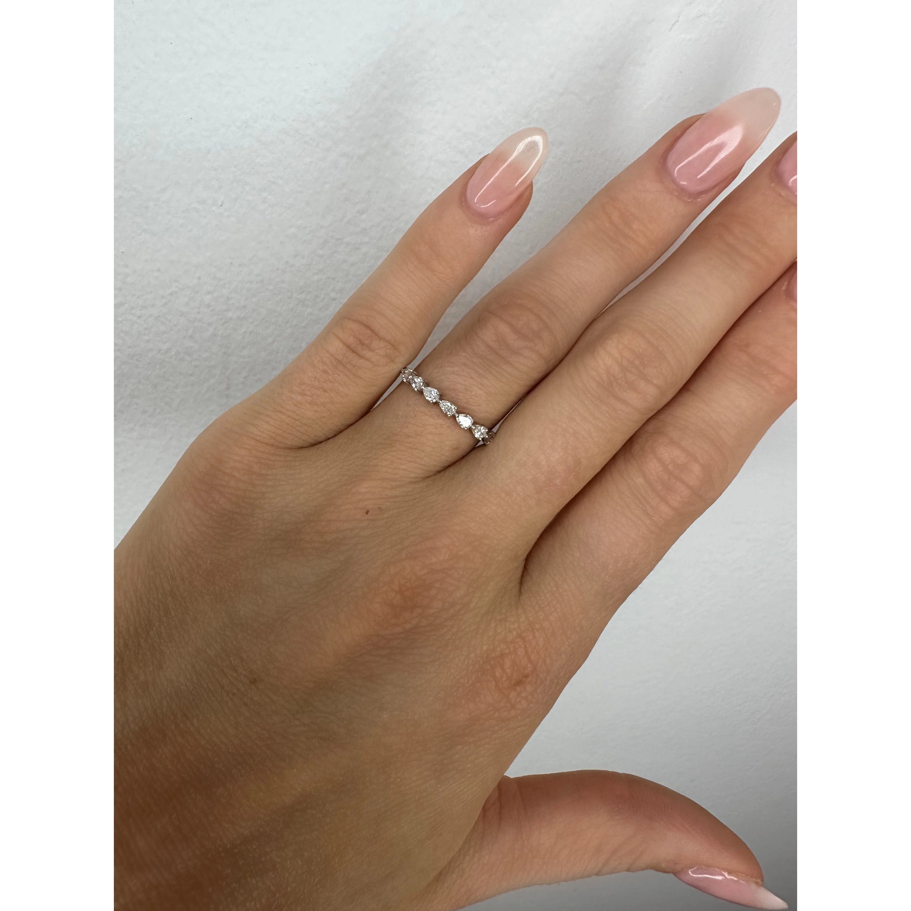 Pear online diamond band