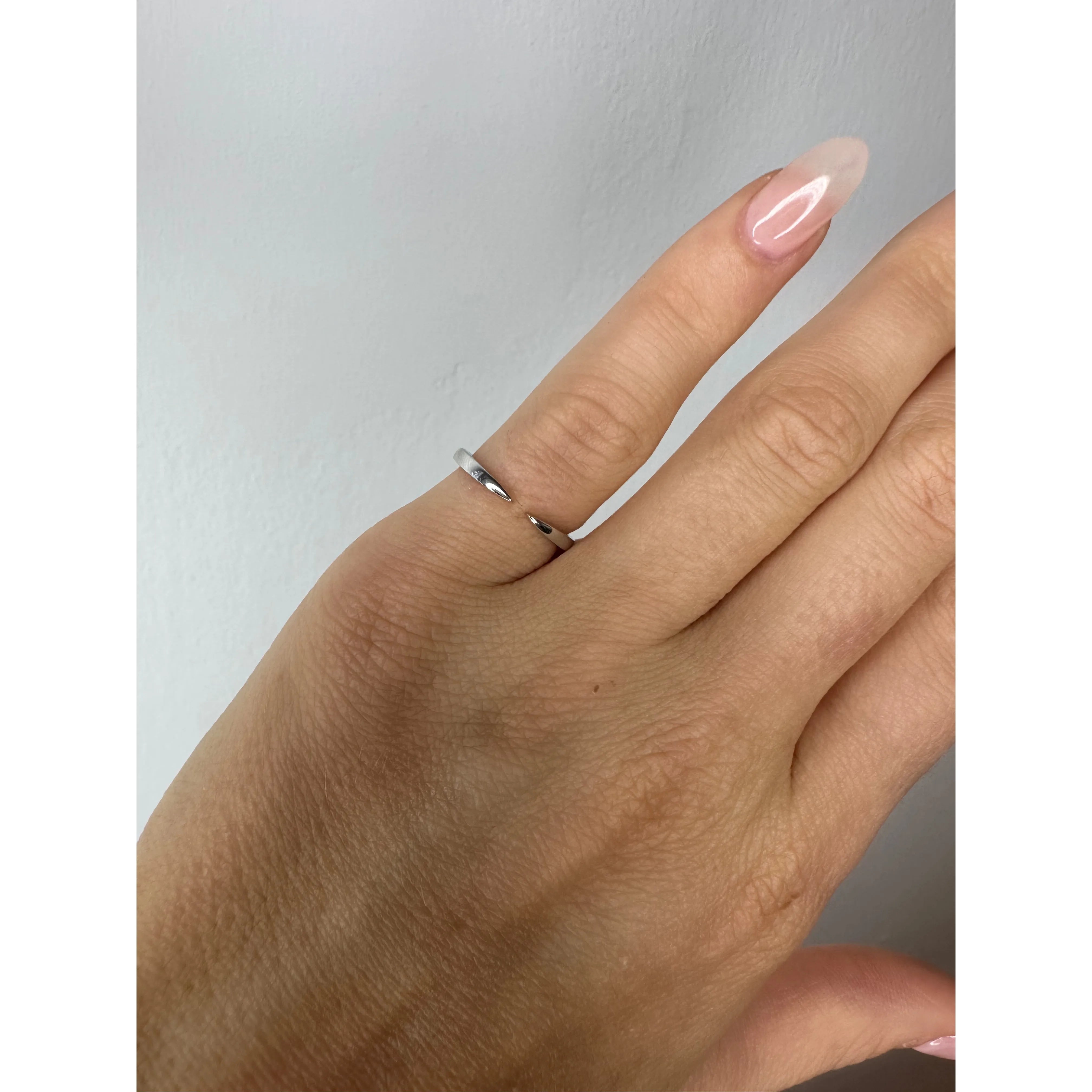 Gold Claw Ring - White Gold